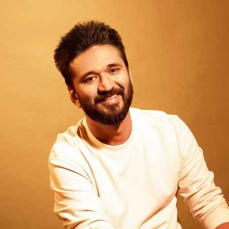Book Amit Trivedi